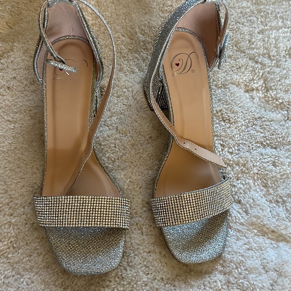 Wedding heels size 6 silver